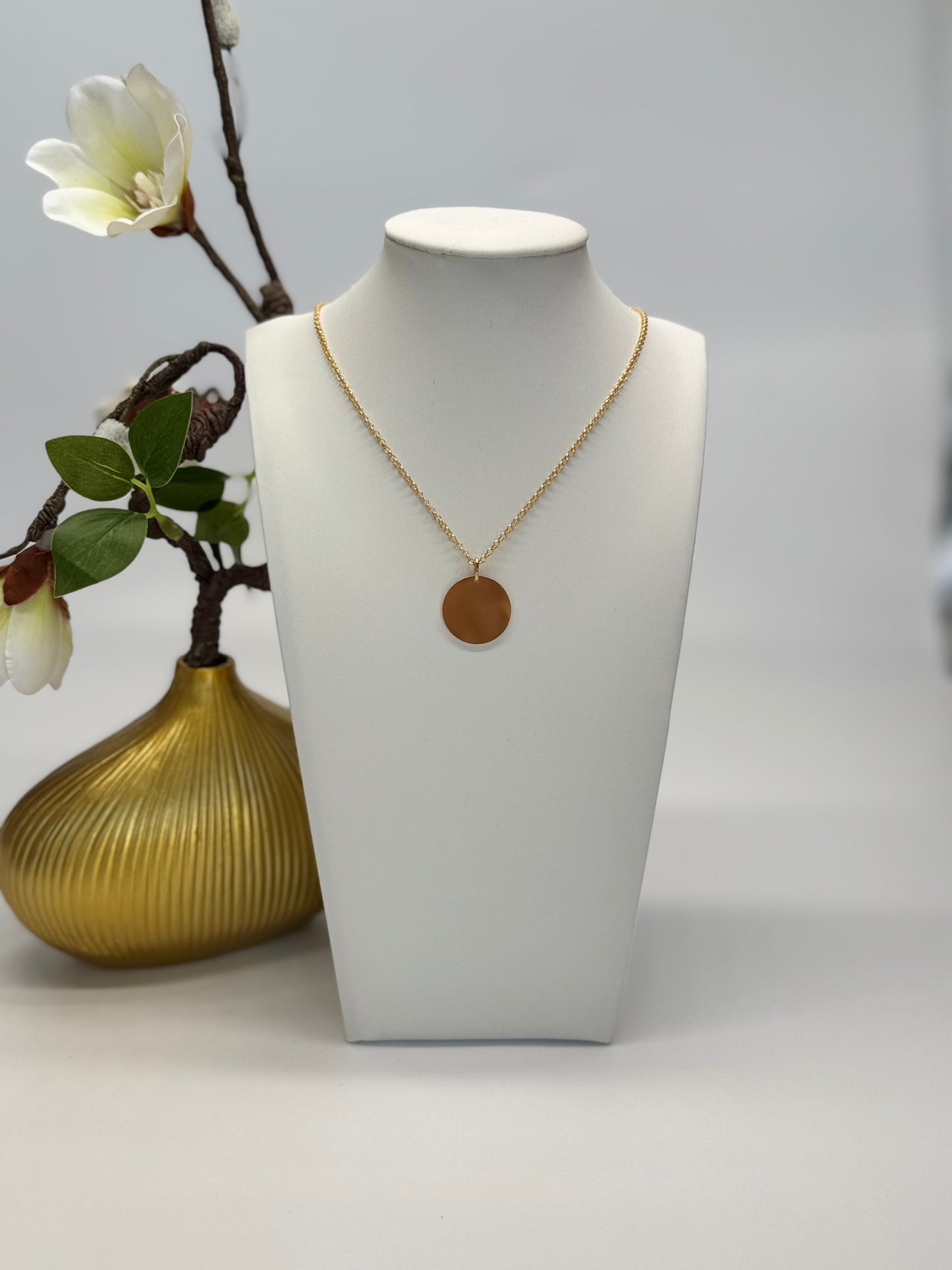 Personalized Necklace Pendant Engraving Round 19 mm Birth Flower 925 Silver 18K Gold Plated